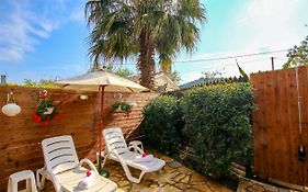 Aggeliki'S Hideaway Studio
